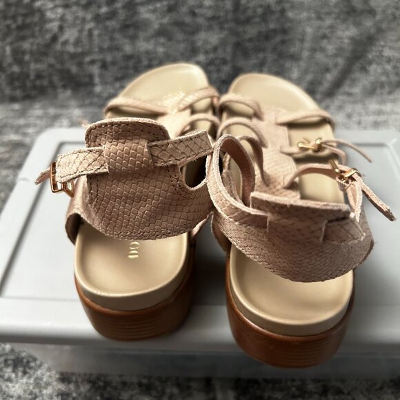 Summer Sandals - Picture 4 of 7